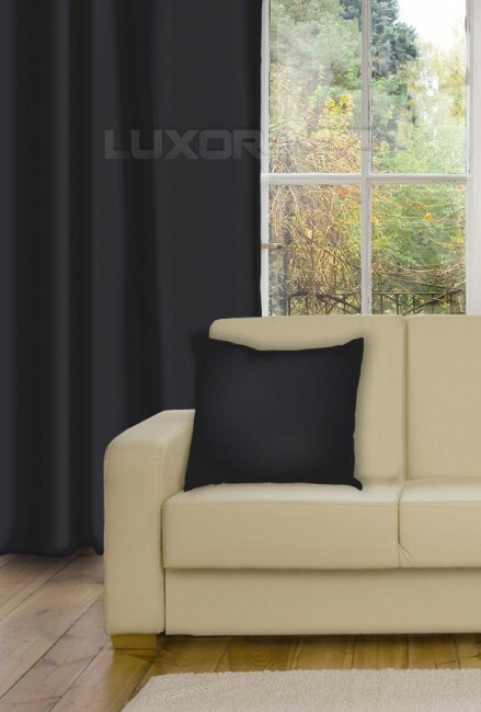 Látka Blackout UNI 126 černý na závěsy, polštářky - ART02819